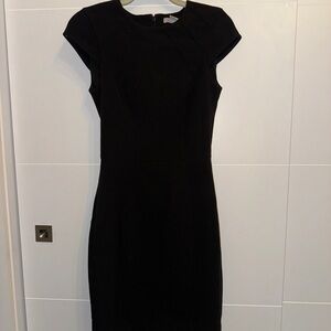 Elegant Black Cap Sleeve Dress